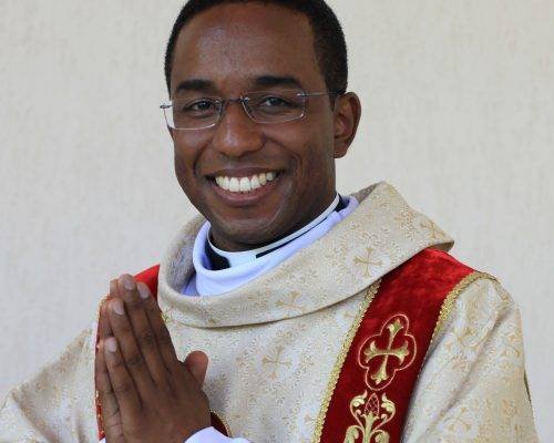 Padre Edimilson Dias