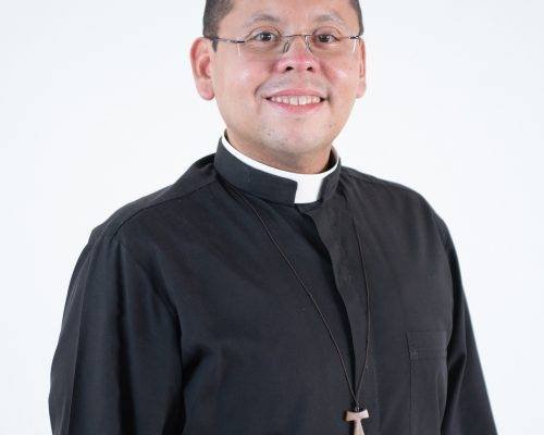 Pe. Leonardo Ribeiro