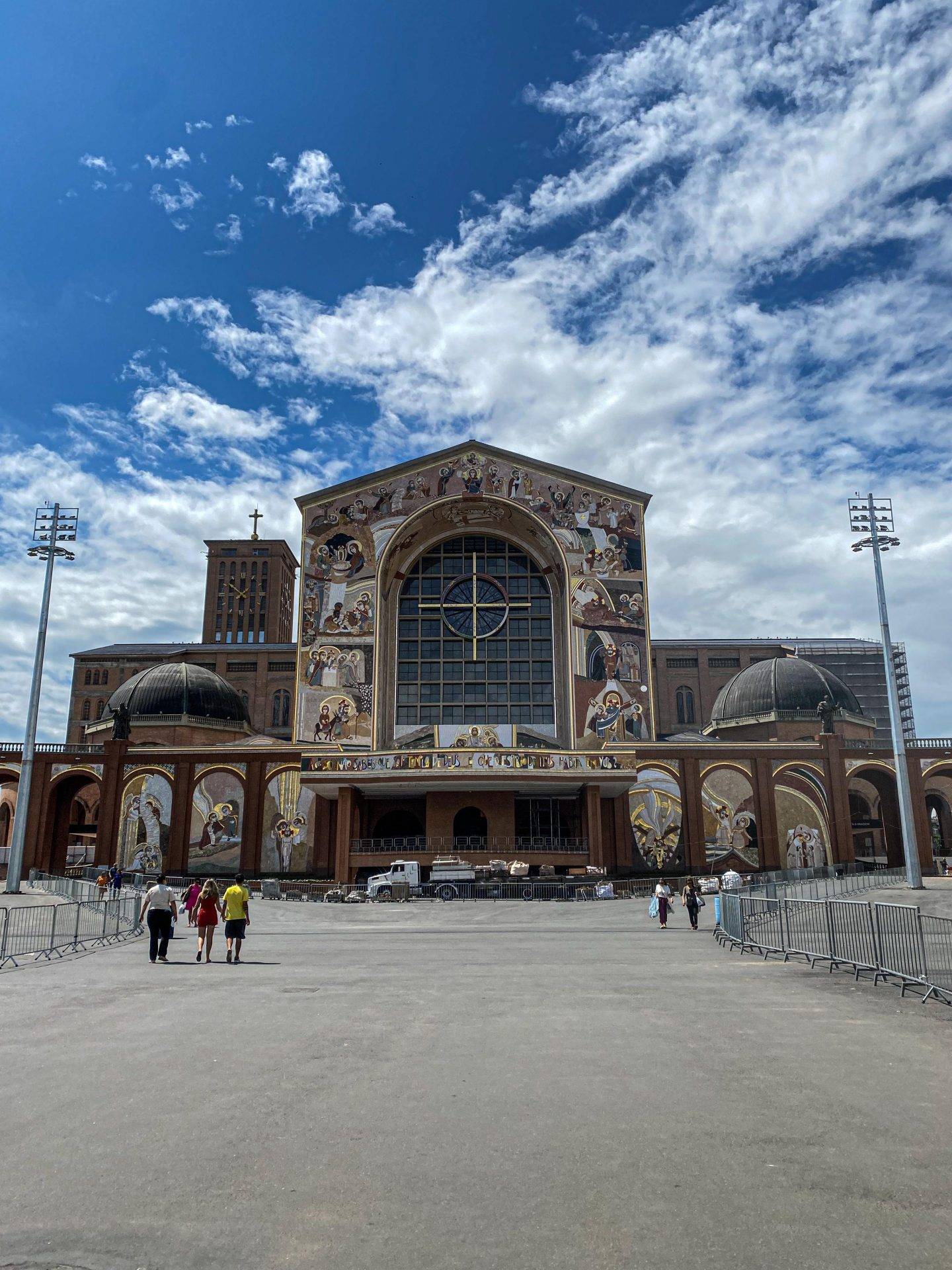 Roteiro de 15/07 – Circuito Turístico Religioso – Canção Nova, Guaratinguetá, Aparecida e Campos do Jordão – 07 dias